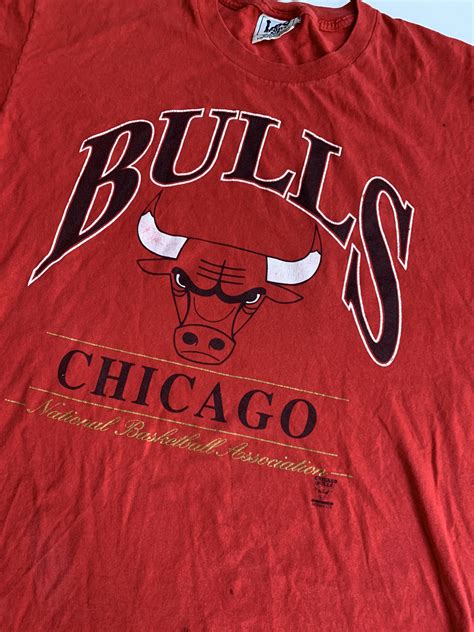 chicago bulls shirt vintage.